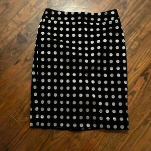 Ann Taylor black and gold back zip skirt. Size 0